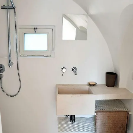 Apartment Via Tarantini 3 *